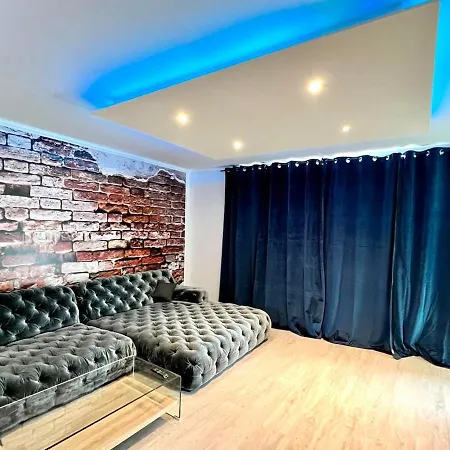 Aniko Dunaszerdahely